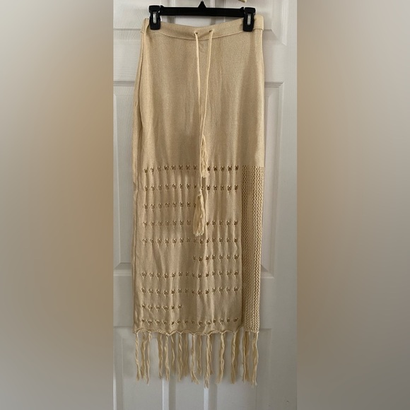 #33 MICAS TWO PIECE KNIT TUBE TOP AND TASSEL HEM SKIRT SET - Picture 11 of 12